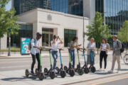 découvrez les différents scooters électriques disponibles et les aides gouvernementales pour faciliter votre transition vers une mobilité plus écologique.