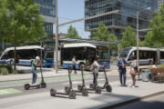 découvrez le rôle croissant des scooters électriques dans les transports en commun et leur impact sur la mobilité urbaine durable.
